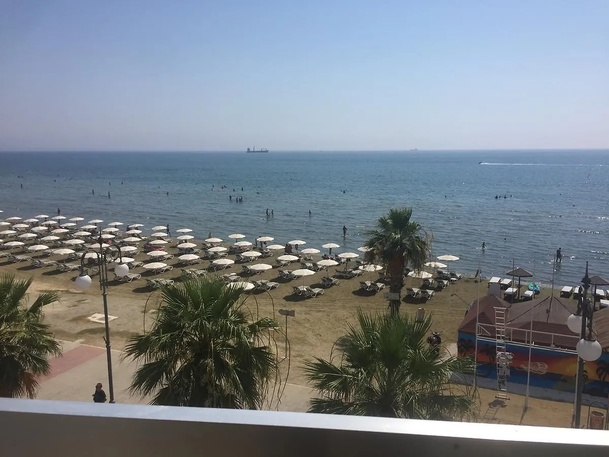 Apartment Mary Larnaca