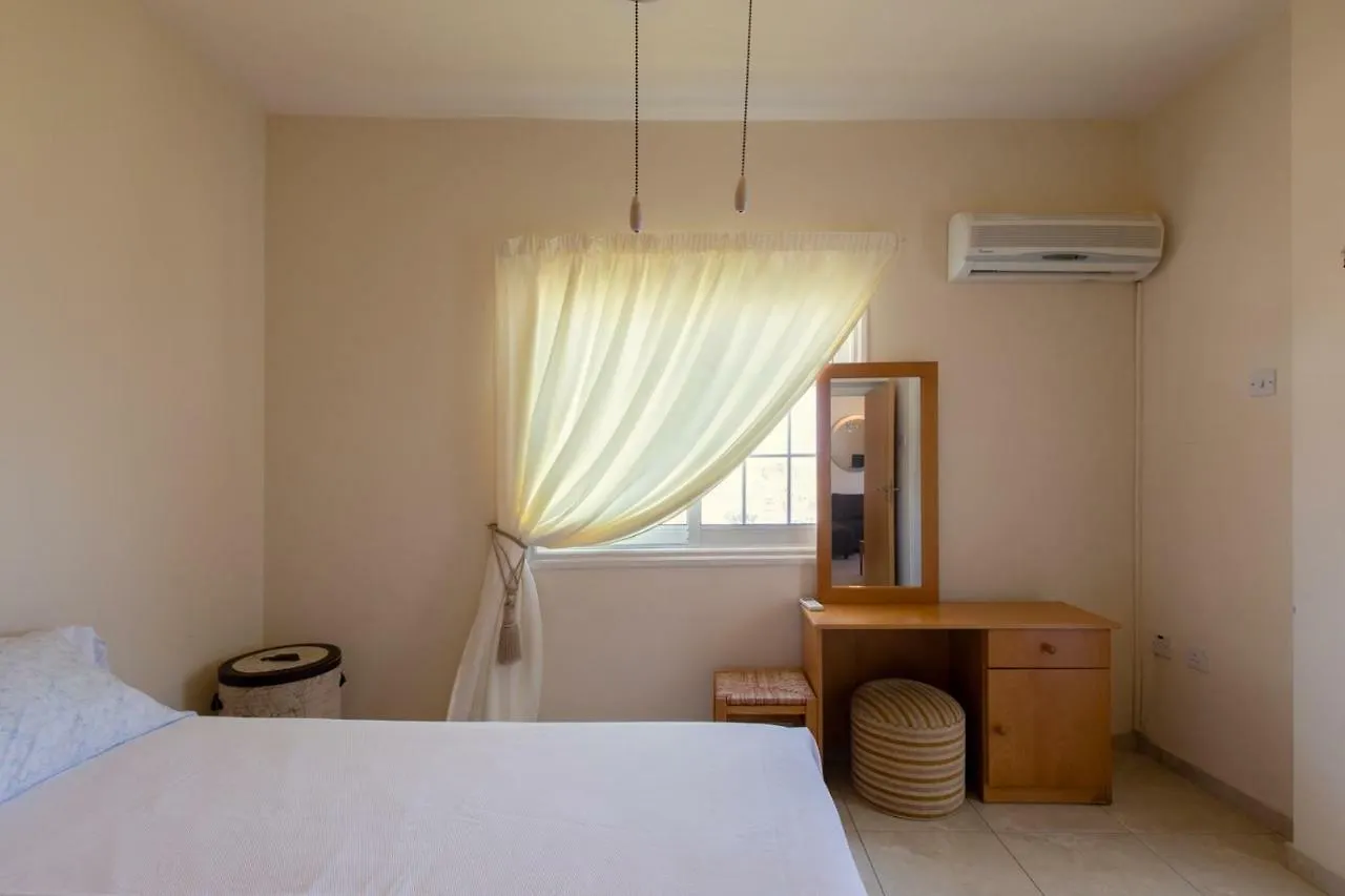 Apartment Mary Larnaca